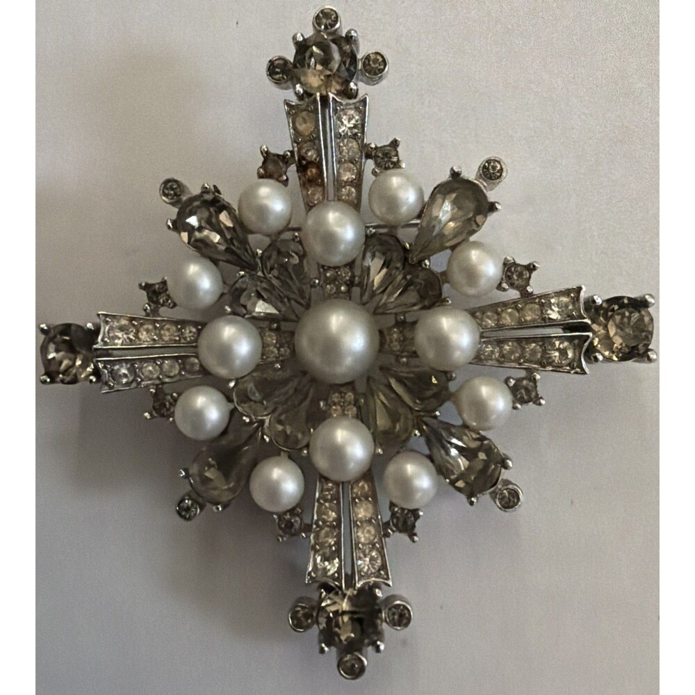 Vintage Crown TRIFARI Regal Rhinestone & Pearl Maltese Cross Brooch